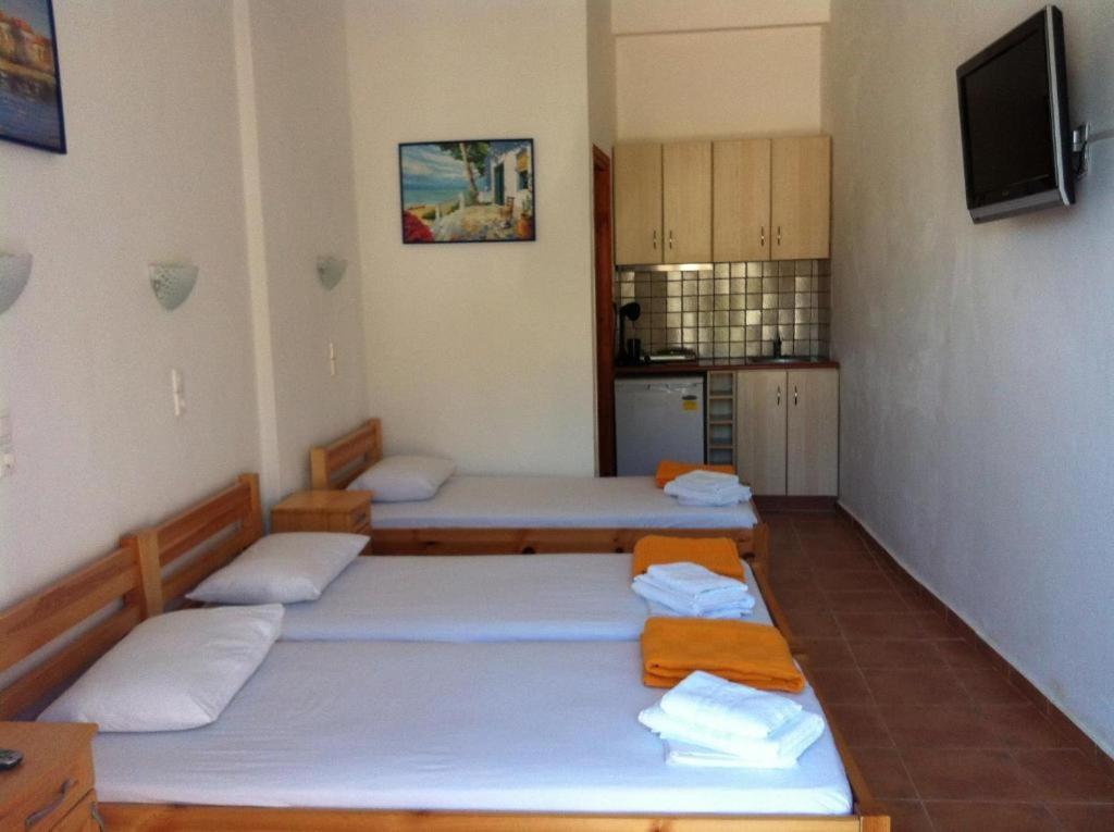 Lydia Mare Aparthotel Ágios Kírykos Quarto foto